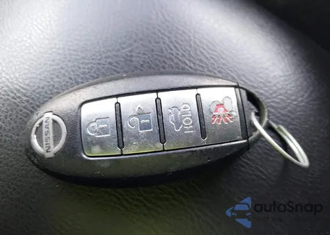 2015 Nissan Sentra Sr z USA, uszkodzony, nr VIN 3N1AB7AP5FY267607